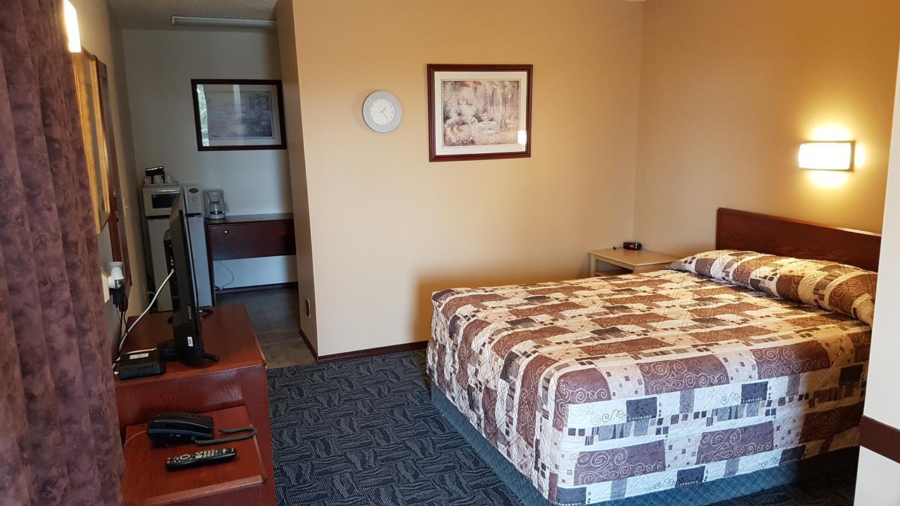Golden West Motor Inn Carstairs Eksteriør billede