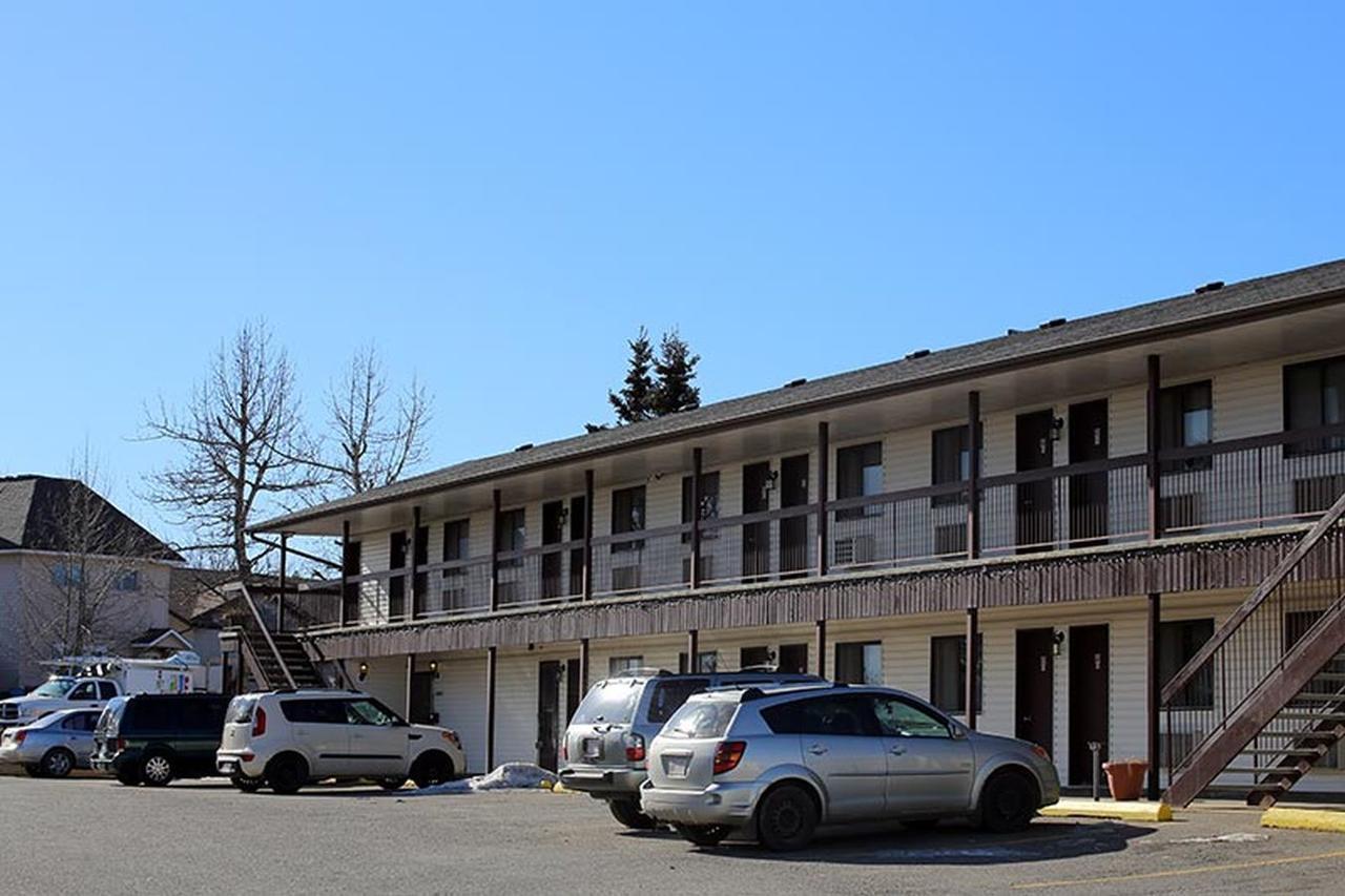 Golden West Motor Inn Carstairs Eksteriør billede